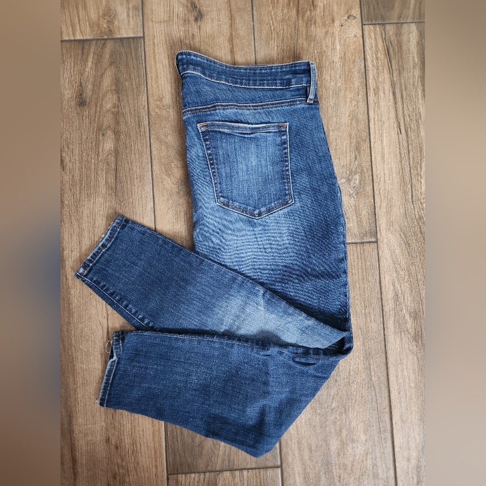 LOFT Women's Medium Blue Skinny Jeans